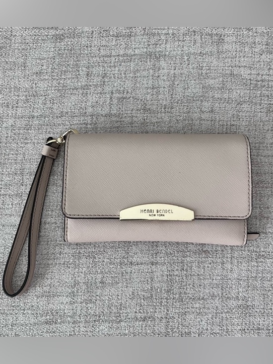 Henri Bendel Folding Wristlet - Picture 2 of 6